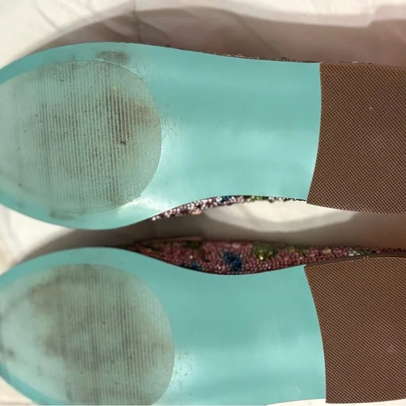 BETSEY JOHNSON SUPER FUN Elegant Pink Embellished Loafers - Picture 5 of 6